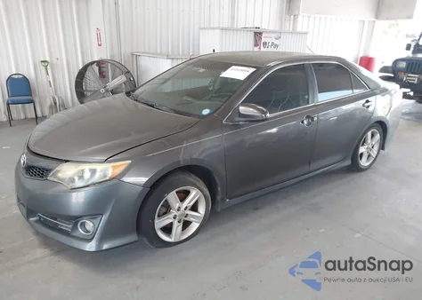 2013 Toyota Camry L/Se/Le/Xle z USA, uszkodzony, nr VIN 4T1BF1FKXDU673068